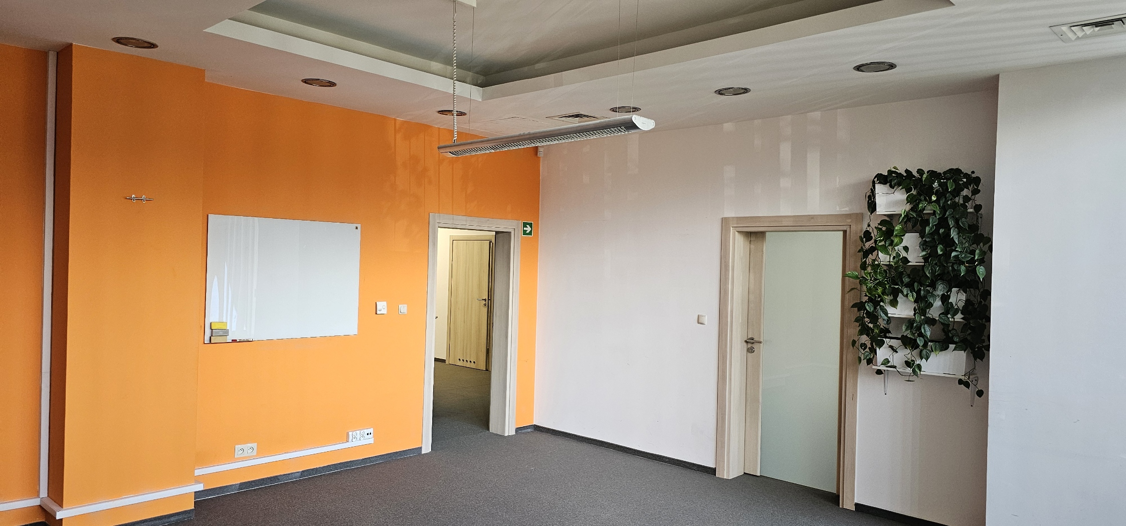 Biuro 33 m² — układ pomieszczenia